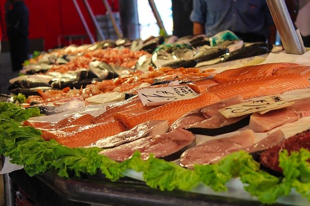 Descubiertos nuevos beneficios del consumo de pescado azul en personas a riesgo de desarrollar la enfermedad de Alzheimer